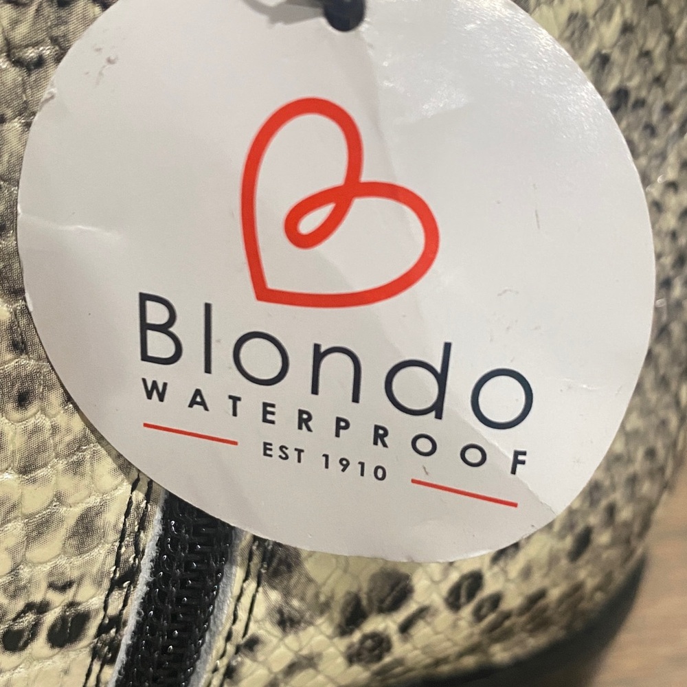 Blondo Snake Print Boots with Black Accents - Picture 4 of 17